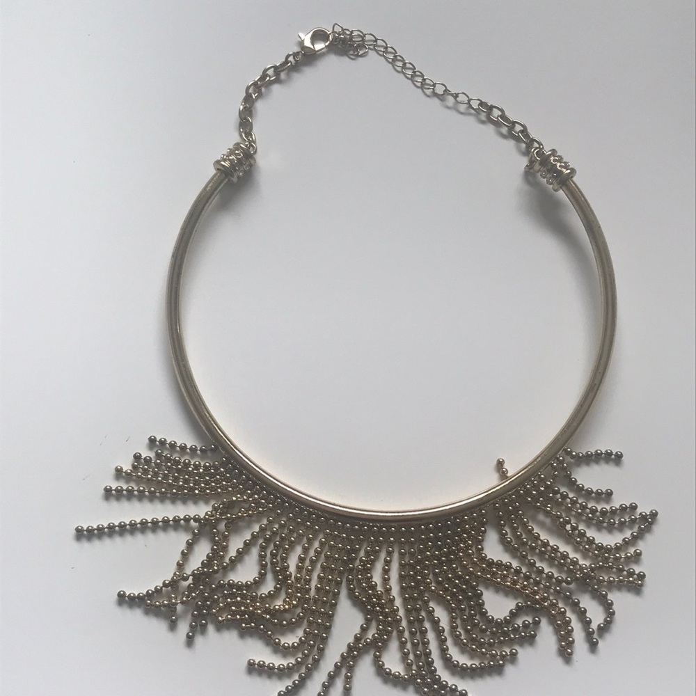 Beautiful and Regal Necklace